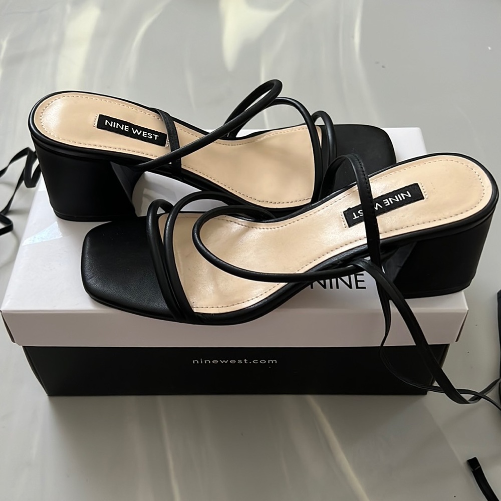 Nine West “Gorg” Black Strappy Tie Up Sandals